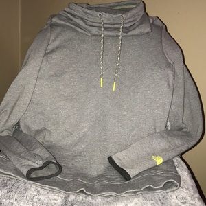 North Face Med Sweatshirt, New without tags